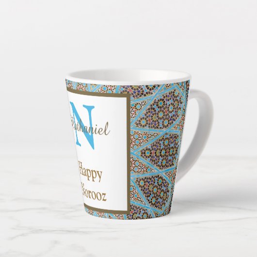 Tasse Latte Joyeux Norooz Perse Nouvel An Monogramme initial (Angle droit)