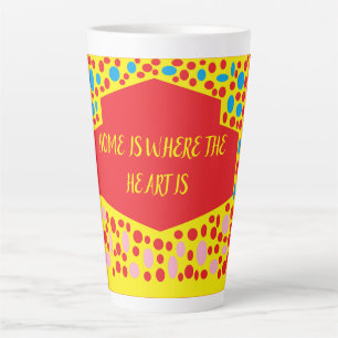 Tasse Latte La maison est où le coeur est rouge avec le bleu v