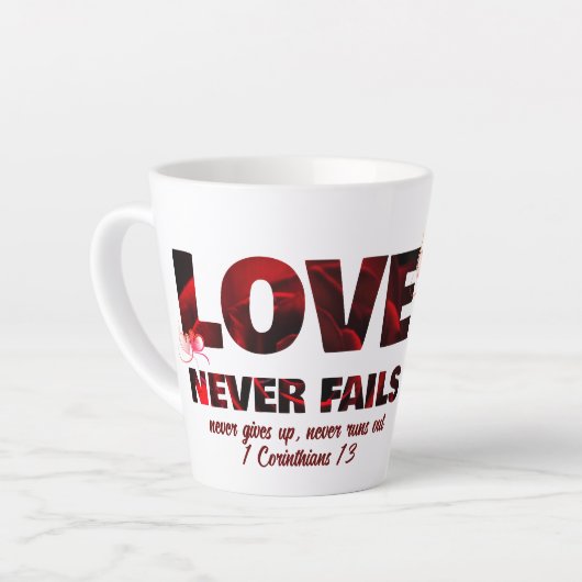 Tasse Latte L'AMOUR N'ÉCHEC JAMAIS Photo chrétienne (Angle gauche)