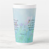 Tasse Latte Le Seigneur Est Bon - Nahum 1:7 (Devant)