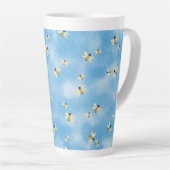 Tasse Latte Les abeilles dans un ciel bleu (Angle droit)