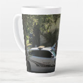 Tasse Latte Les flics dans le capot (Angle gauche)