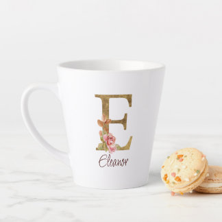 Tasse Latte Lettre de nom personnalisée E Roses roses blush fe