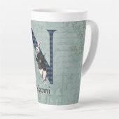 Tasse Latte LETTRE ROBE BLANCHE WONderland N (Angle droit)