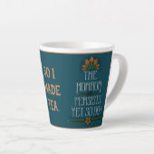 Tasse Latte L'Horreur Persiste, Alors Fait Thé Drôle Citation (Angle droit)