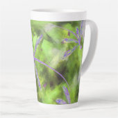 Tasse Latte libellules violettes sur la chaux (Angle droit)