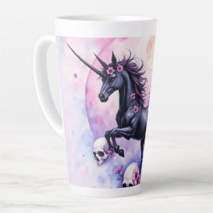 Tasse Latte Licorne éclairée par la lune parmi les roses oubli