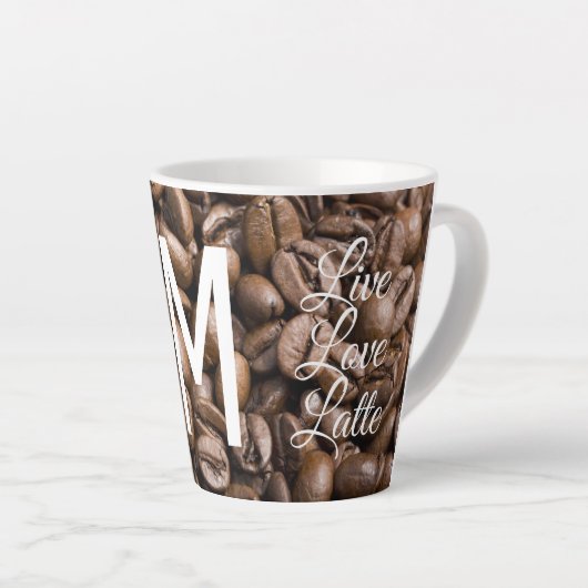 Tasse Latte Live Love Latte Coffee Beans Moderne Monogramme (Angle droit)
