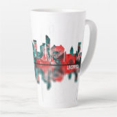 Tasse Latte Liverpool England Skyline (Angle droit)