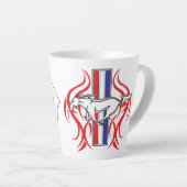 Tasse Latte Logo du CSCMC avec Tribal (Angle droit)