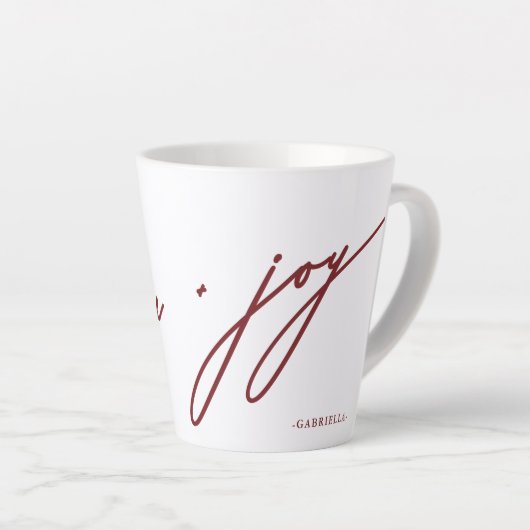 Tasse Latte Love and Joy Script Nom rouge Noël (Angle droit)