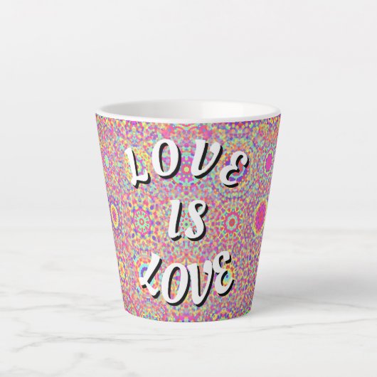 Tasse Latte Love Is Love Fierté  (Devant)