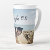 Tasse Latte Lunettes de vue branchées sur une plage optique (Angle droit)