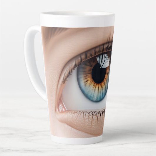 Tasse Latte Macro oeil femelle (Angle gauche)
