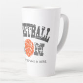 Tasse Latte Maman de basketteuse drôle (Angle droit)