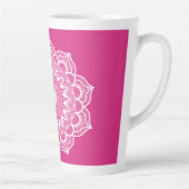 Tasse Latte Mandala blanc sur fond rose (Droite)