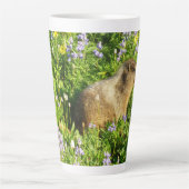 Tasse Latte Marmot dans le Mont Rainier Fleurs sauvages (Devant)
