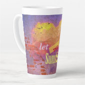 Tasse Latte Message sur un mur (Angle gauche)