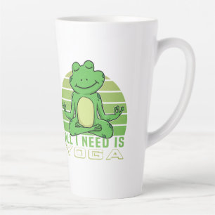 Tasse Latte Mignonne grenouille faisant du yoga.