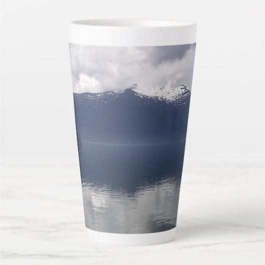 Tasse Latte Misty Alaskan Sea dans les tons bleu (Devant)