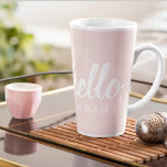 Tasse Latte Moderne Minimal Pastel Rose Bonjour Et Vous Nom<br><div class="desc">Moderne Minimal Pastel Rose Bonjour Et Vous Nom</div>