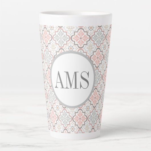 Tasse Latte Monogramme de fleurs marocaines Personnalisé (Devant)