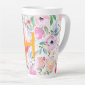 Tasse Latte monogramme de fleurs roses (Angle droit)