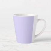 Tasse Latte Monogramme de nom de script moderne violet lavande (Droite)