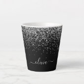 Tasse Latte Monogramme de nom féminin en script pailleté noir (Devant)