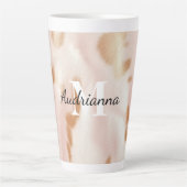 Tasse Latte Monogramme de vache blanche rose (Devant)
