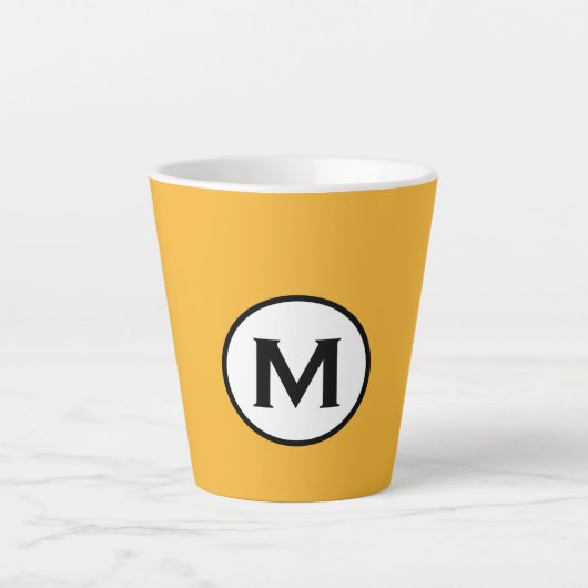 Tasse Latte Monogramme jaune moutarde moderne (Devant)
