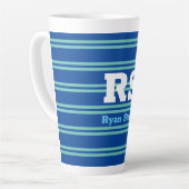 Tasse Latte Monogramme & nom en gras, Lt Lignes Turquoises sur (Angle gauche)