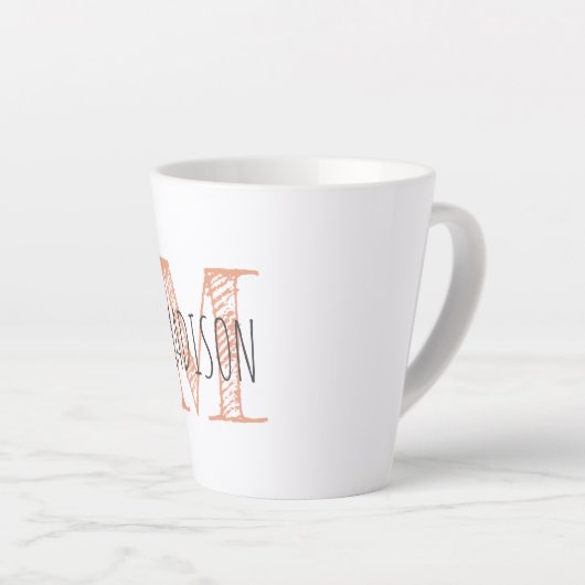 Tasse Latte Monogramme Nom lettre main initiale (Angle droit)