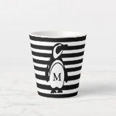 Tasse Latte Monogramme rayé noir et blanc pingouin (Devant)