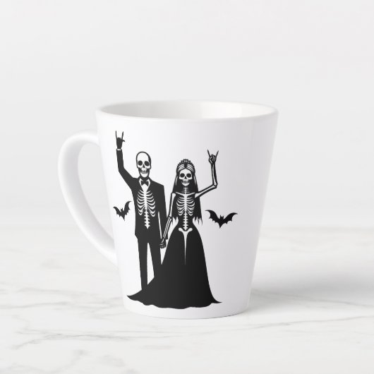 Tasse Latte Mort de Til noir et blanc (Angle gauche)