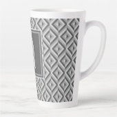 Tasse Latte Motif diamant à trois tons gris monogramme (Droite)