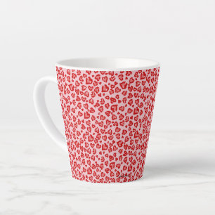 Tasse Latte Motif Léopard de Cœurs en Rouge sur Fond Rose
