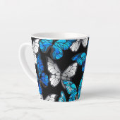 Tasse Latte Motif sans couleur foncée avec papillons bleus Mor (Angle gauche)