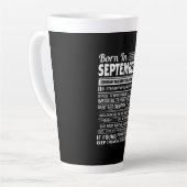 Tasse Latte Né en septembre virgo drôle cadeau d'anniversaire (Angle gauche)