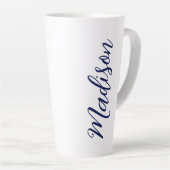 Tasse Latte Nom bleu marine Script manuscrit personnalisé (Angle droit)