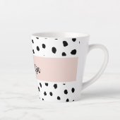 Tasse Latte Nom du monogramme moderne | Points rose et noir Pa (Droite)