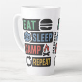 Tasse Latte Nom personnalisé Camping (Angle gauche)