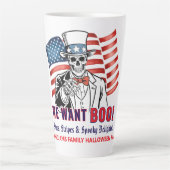 Tasse Latte Nous voulons Boo Patriotique Halloween Squelette O (Devant)
