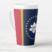 Tasse Latte Nouveau drapeau du Mississippi 2020 (Angle gauche)