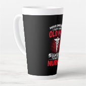 Tasse Latte Nurse Gift | Move Over Boys Let This Old Man (Angle gauche)