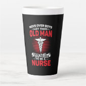 Tasse Latte Nurse Gift | Move Over Boys Let This Old Man (Devant)