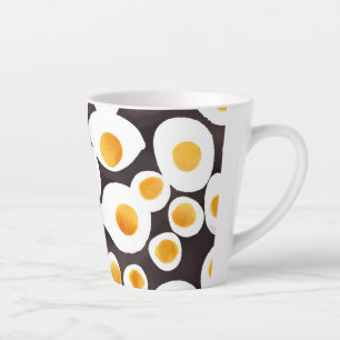 Tasse Latte Œufs frits pour le petit-déjeuner