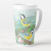 Tasse Latte Oiseaux chantant sur une branche d'arbre en fleurs (Angle droit)