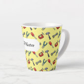 Tasse Latte Outil d'art Pixel Maître Motif Marteau & Pliers (Angle droit)