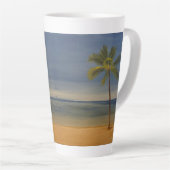 Tasse Latte Palmier solitaire sur la plage, par Gary Poling (Angle droit)